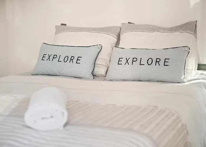 House Boat Anegada 4* Maastricht