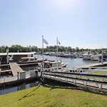 House Boat Anegada Maastricht